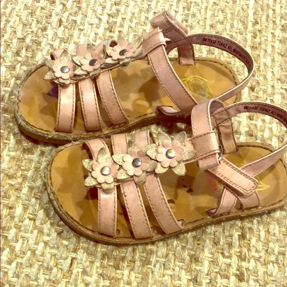 Pink sandals - Picture 1 of 1